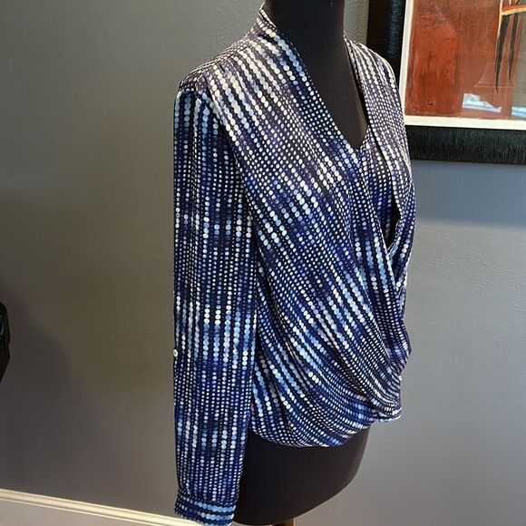 Nine West Jeans shades of blue dot pattern wrap front under tank blouse. Small. - Picture 3 of 7